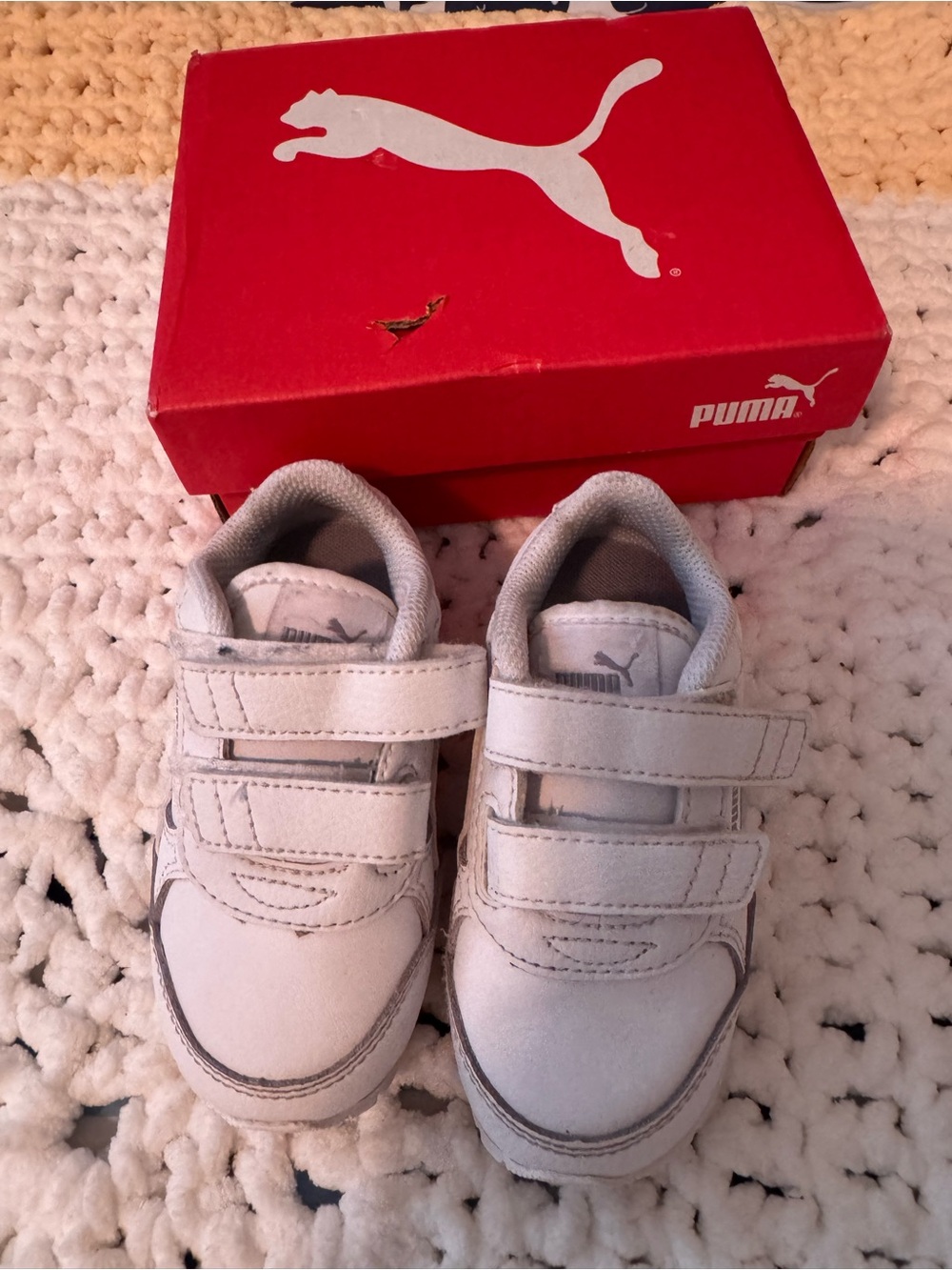 Puma Kids White Velcro Strap Sneakers-sz 6C, gently worn